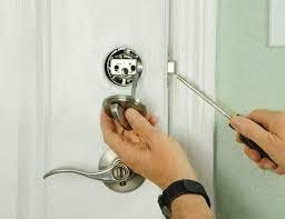 CAN'T LIFT HANDLE UP